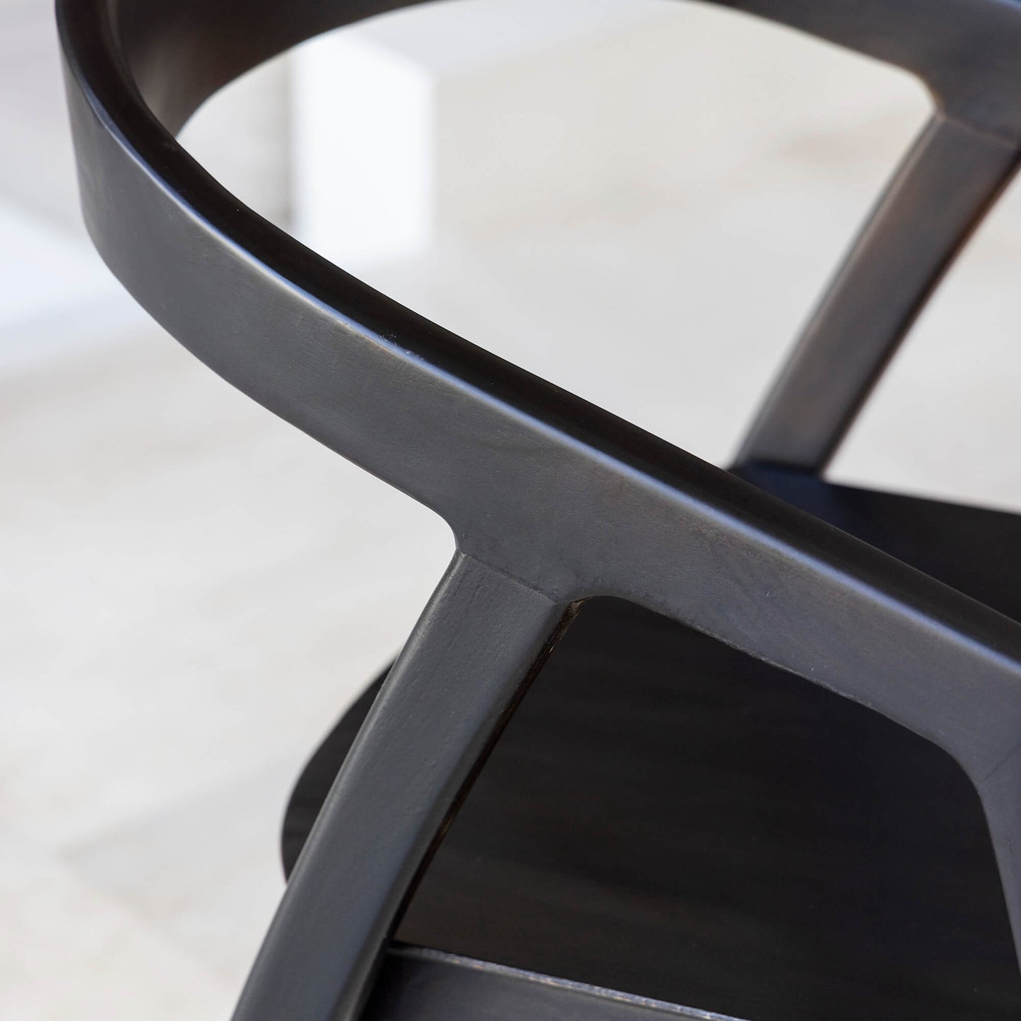 Eetkamerstoel Hitam - PRE-ORDER