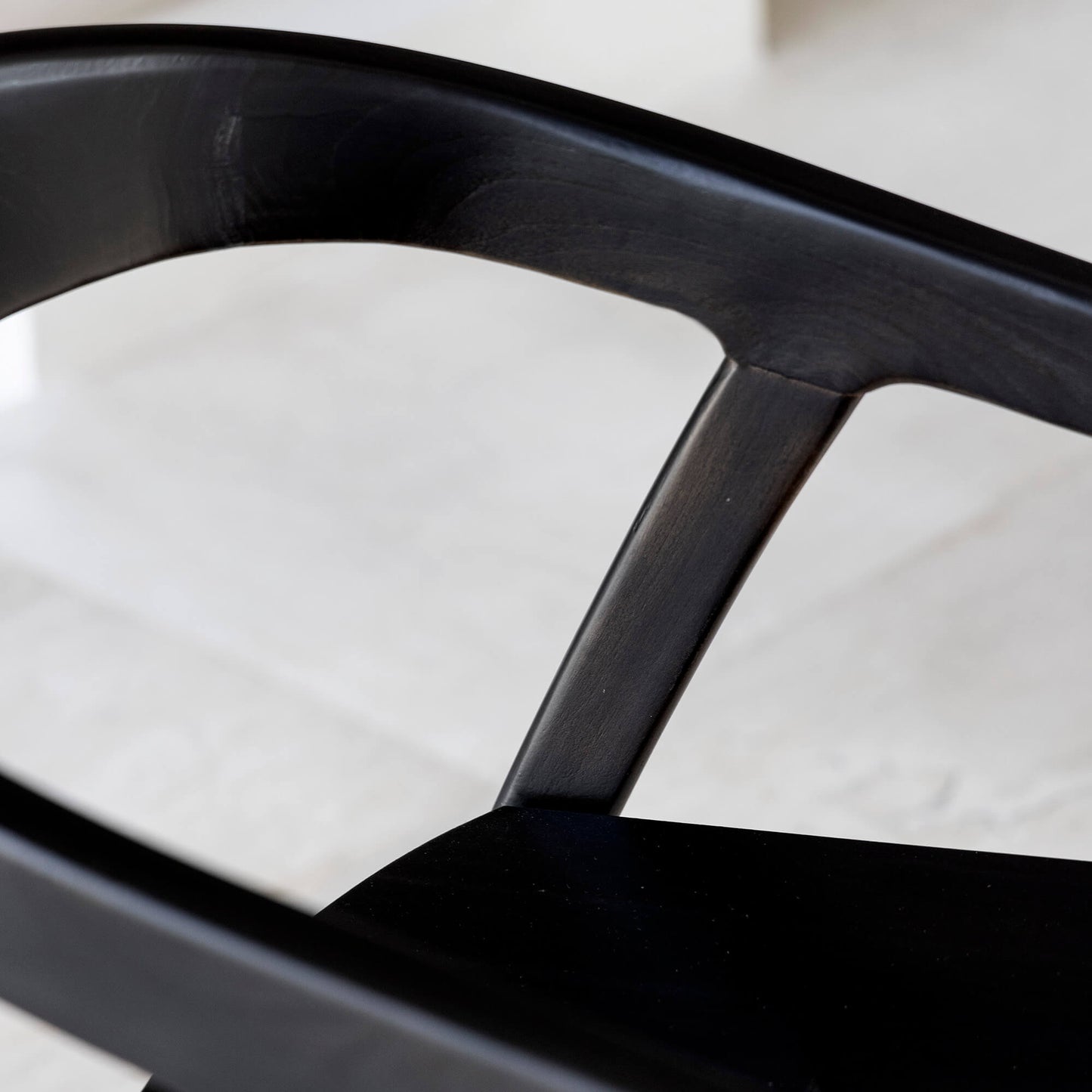 Eetkamerstoel Hitam - PRE-ORDER